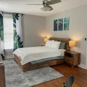 https://villa-habersham-hideaway.top-hotels-in-savannah.com